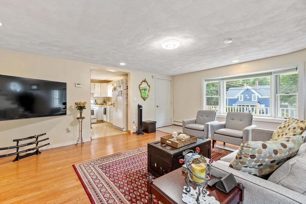 80 High St, Wilmington MA 01887 photo 5