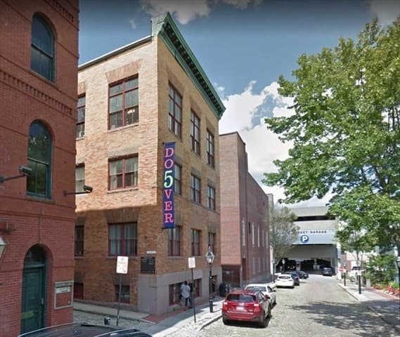 5 Dover St, New Bedford MA 02740