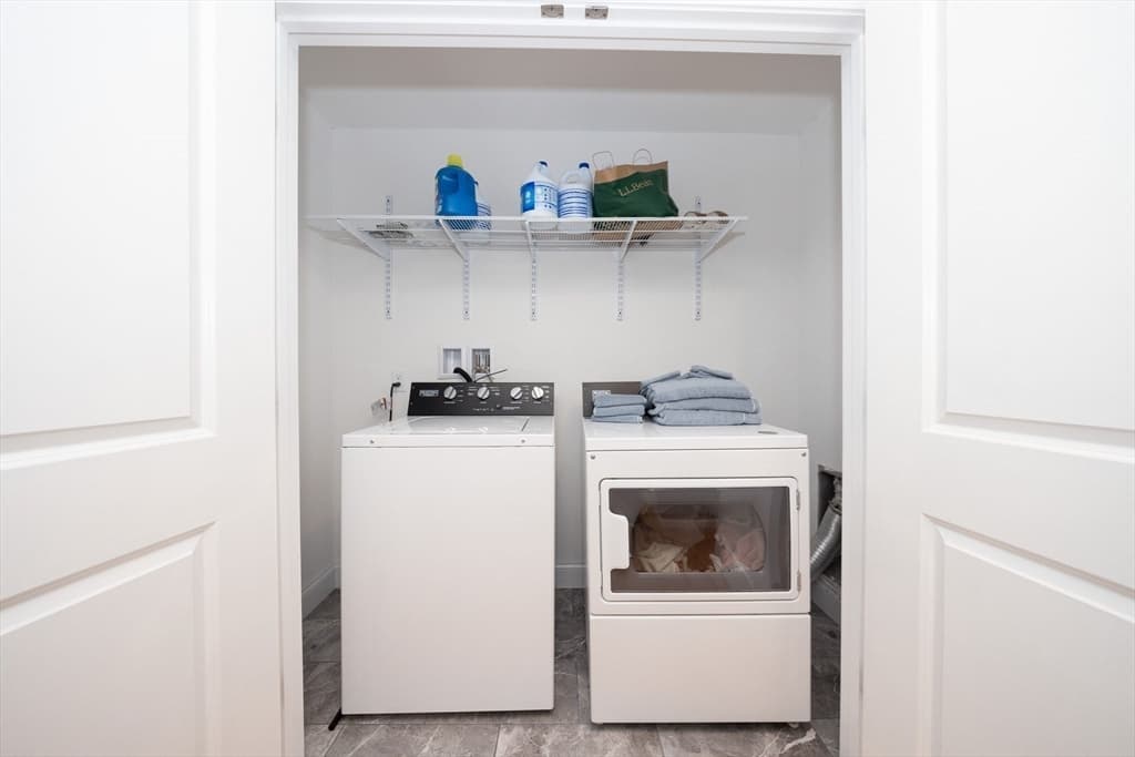 Condominium at 27 Pouts Lane # 27, Uxbridge MA 01569, photo 17 of 25