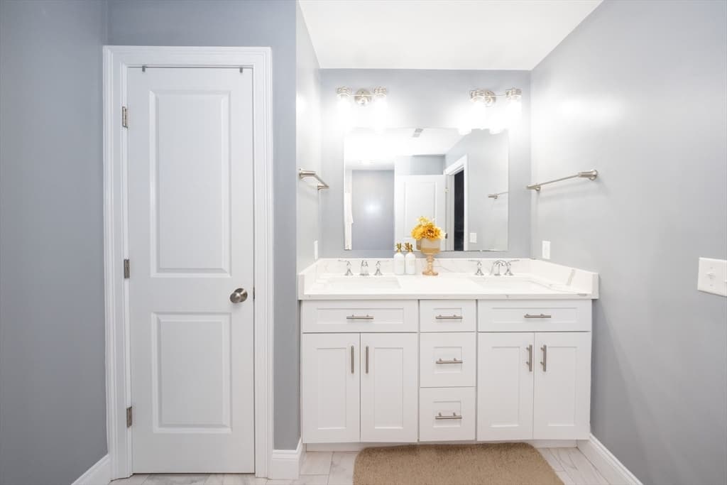 Condominium at 27 Pouts Lane # 27, Uxbridge MA 01569, photo 22 of 25