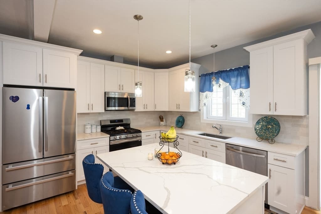 Condominium at 27 Pouts Lane # 27, Uxbridge MA 01569, photo 9 of 25