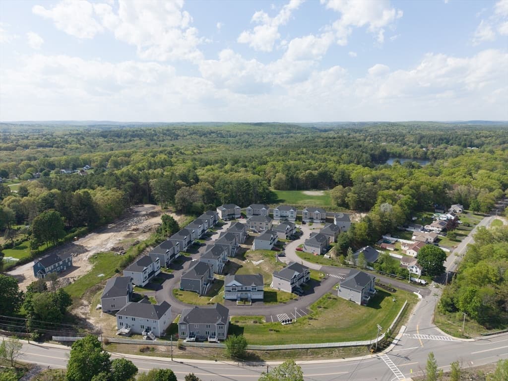 Condominium at 27 Pouts Lane # 27, Uxbridge MA 01569, photo 25 of 25