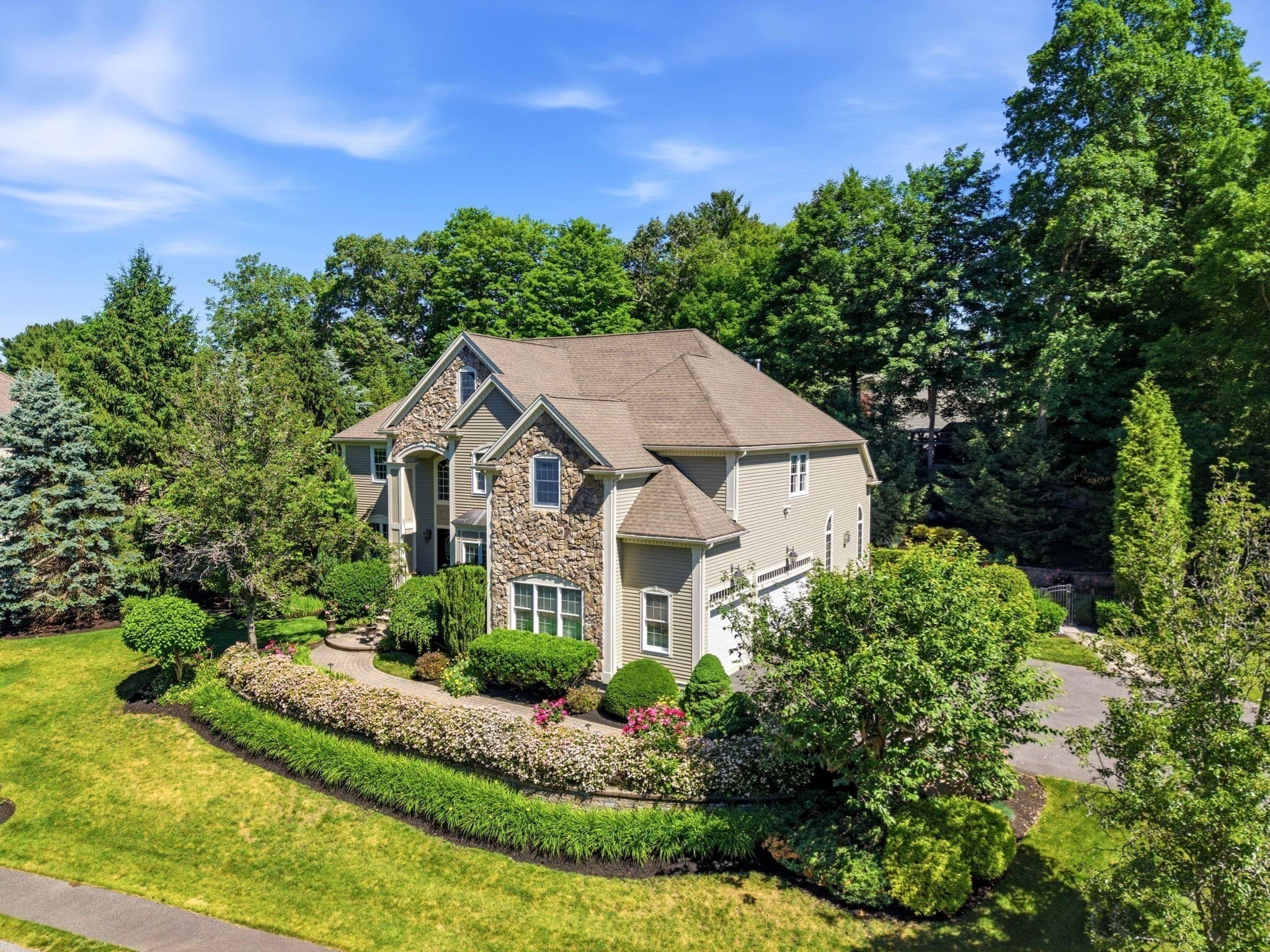 Single Family Residence at 4 Shipley Ct, Middleton MA 01949, Middleton, photo 11 of 29