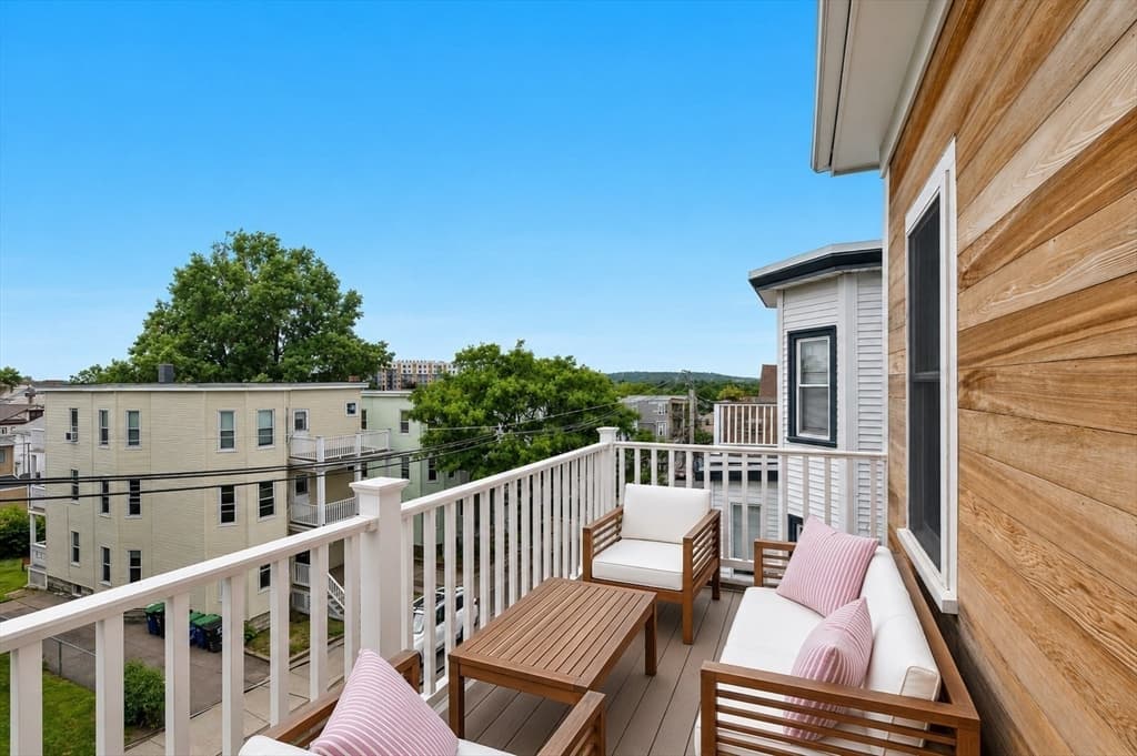 Condominium at 81 Conwell Ave # 3, Somerville MA 02144, photo 5 of 12