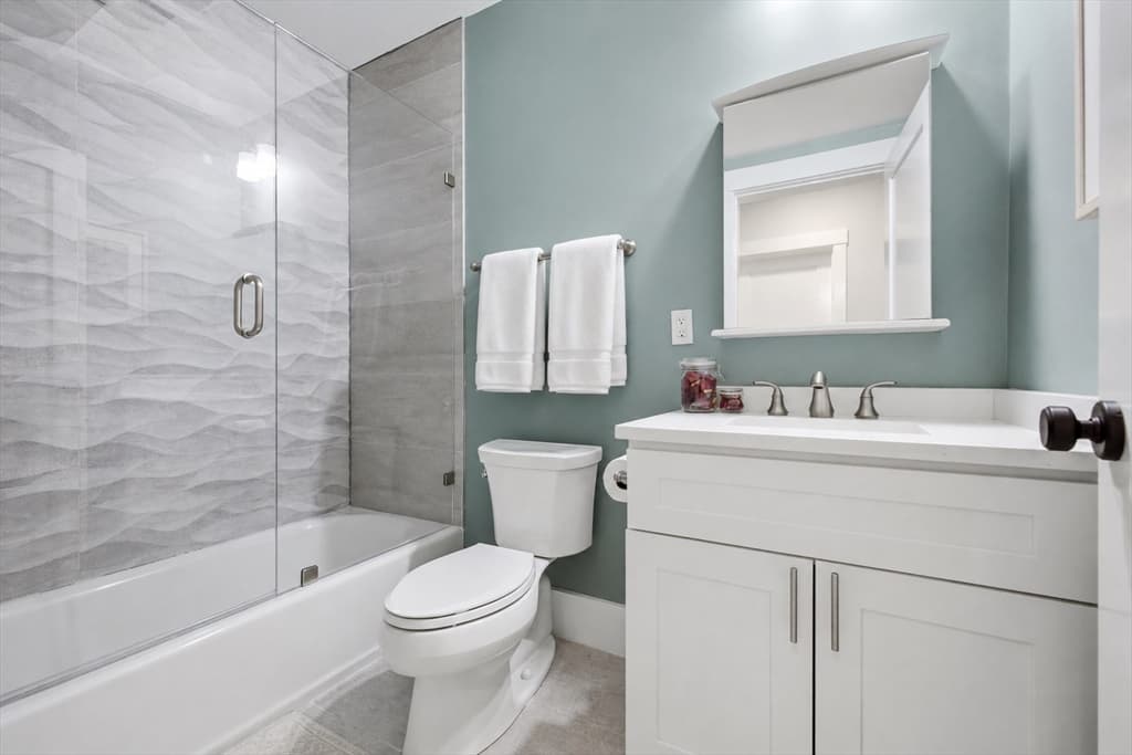 Condominium at 81 Conwell Ave # 3, Somerville MA 02144, photo 10 of 12
