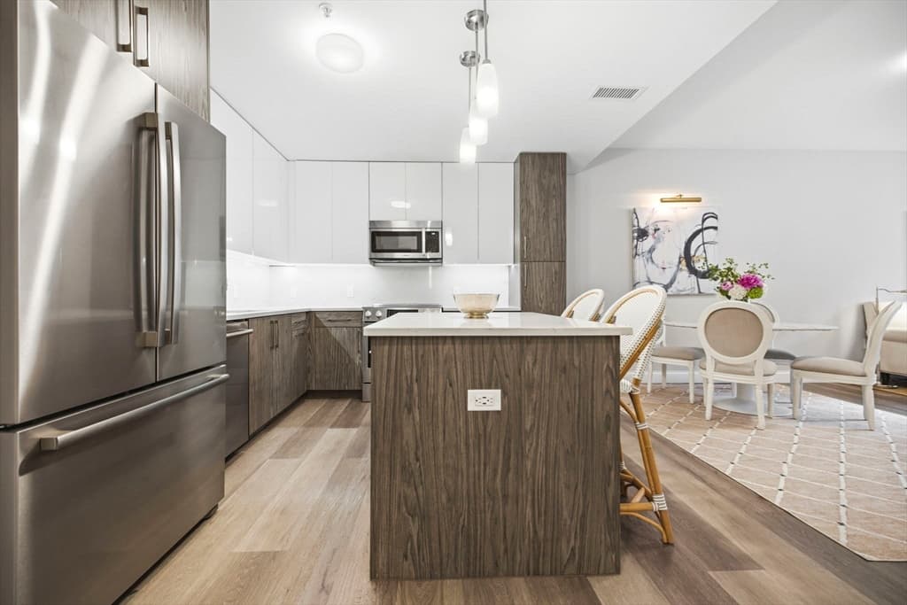 Condominium at 771 Harrison Ave # 303, Boston MA 02118, photo 9 of 28