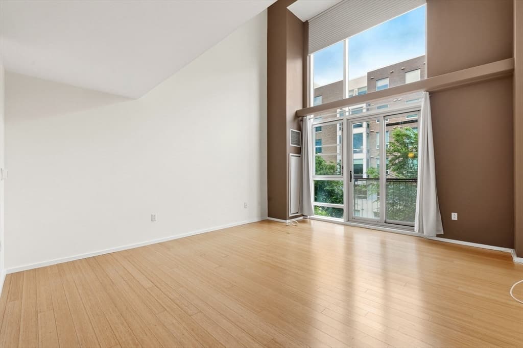 1 Earhart St # 309, Cambridge MA 02141 photo 2