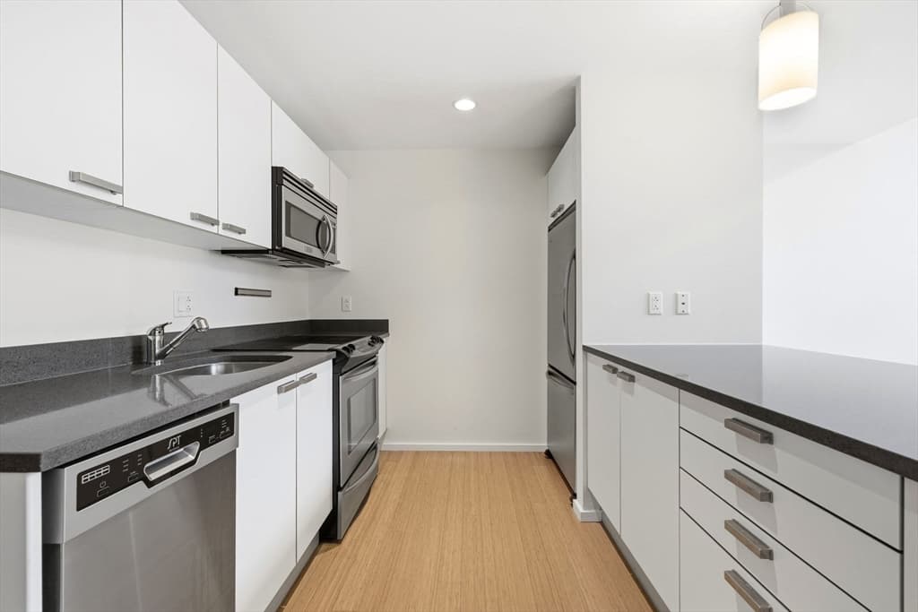 1 Earhart St # 309, Cambridge MA 02141 photo 4