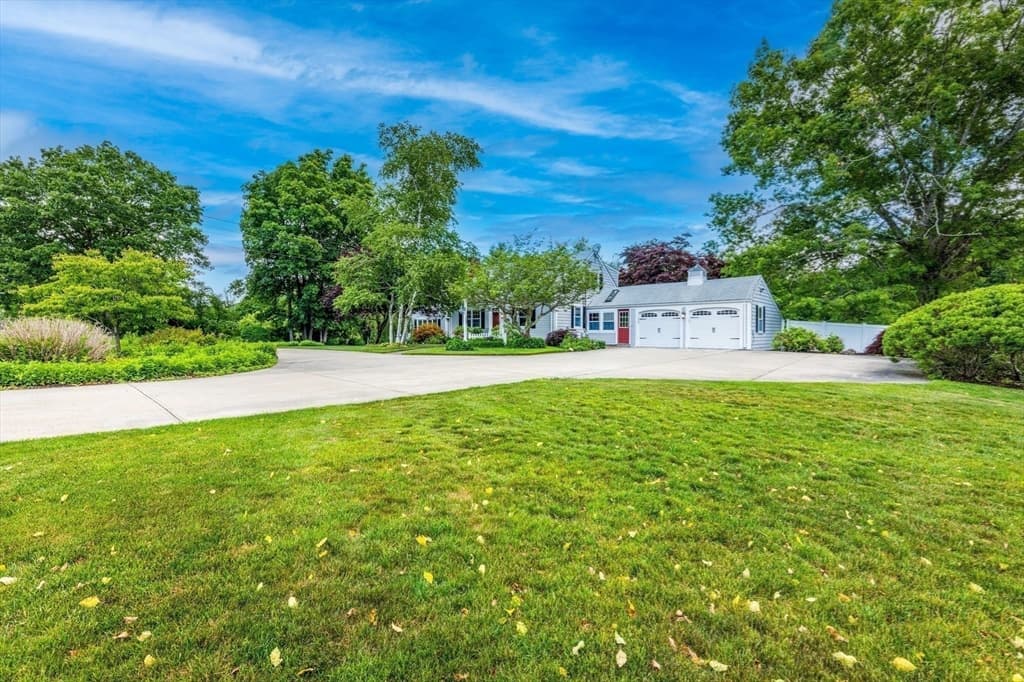Single Family Residence at 1324 Main Street, Acushnet MA 02743, Acushnet, photo 6 of 38