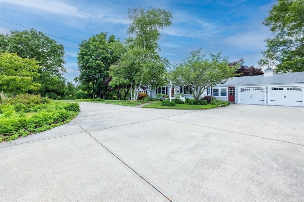 Single Family Residence at 1324 Main Street, Acushnet MA 02743, Acushnet, photo 9 of 38