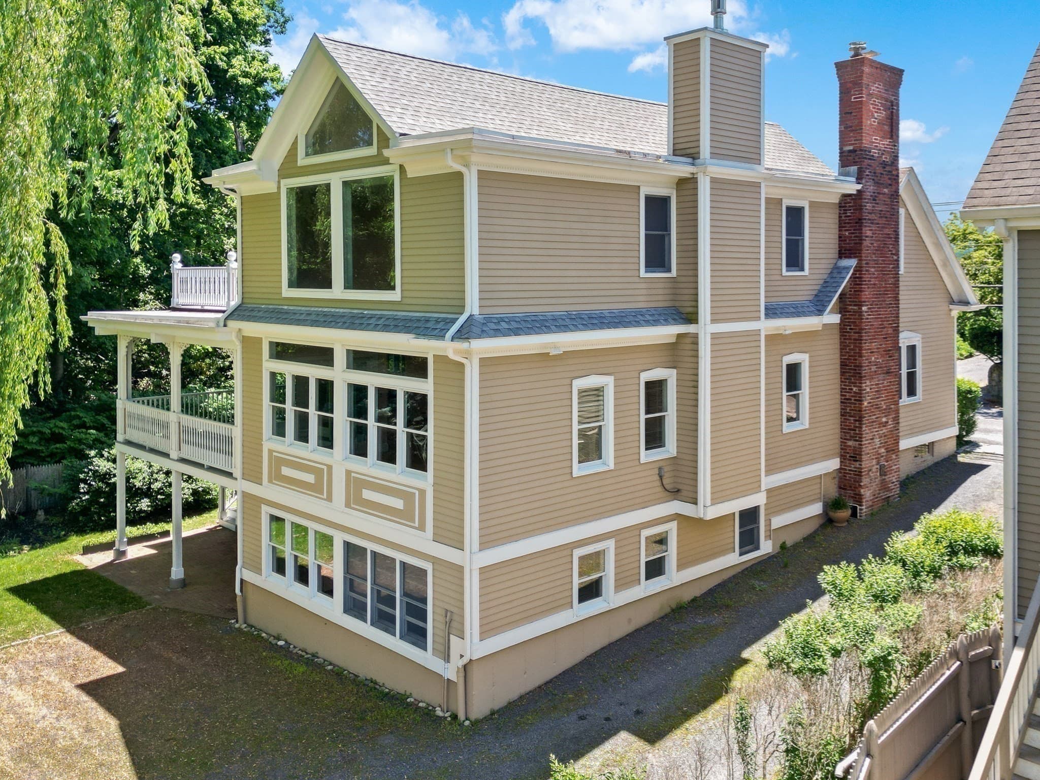 Single Family Residence at 174 Willow Rd, Nahant MA 01908, Nahant, photo 3 of 40
