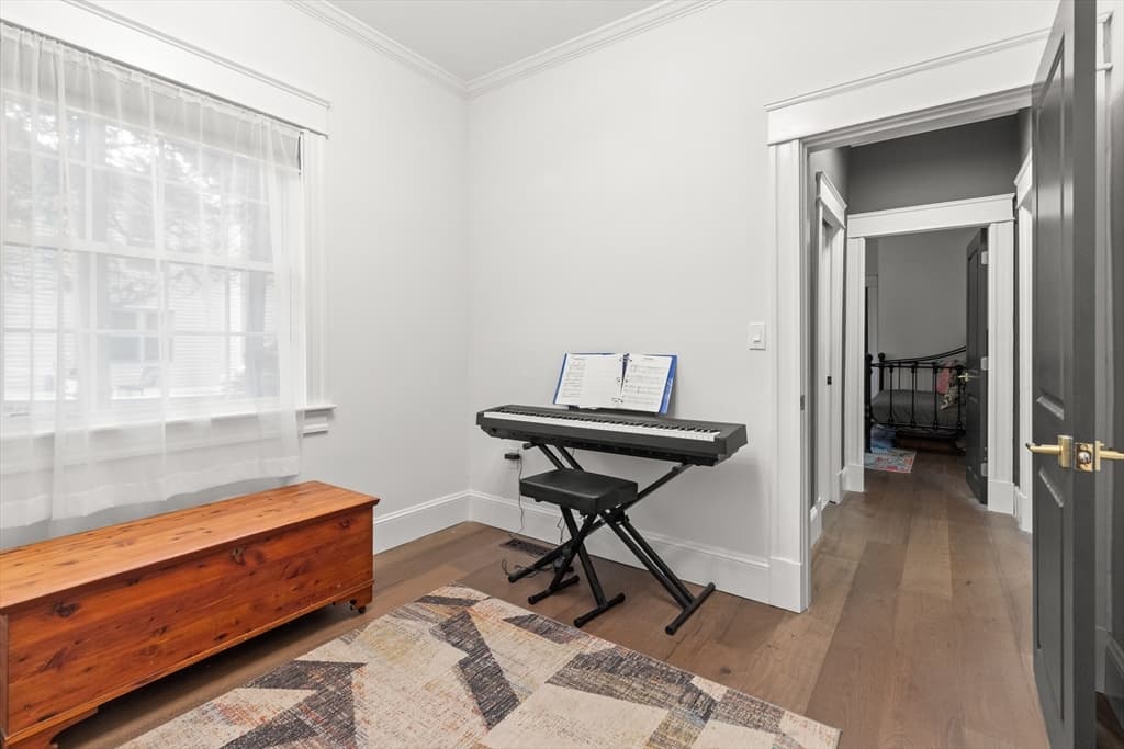 Single Family Residence at 37 Moulton St, Newburyport MA 01950, photo 23 of 42
