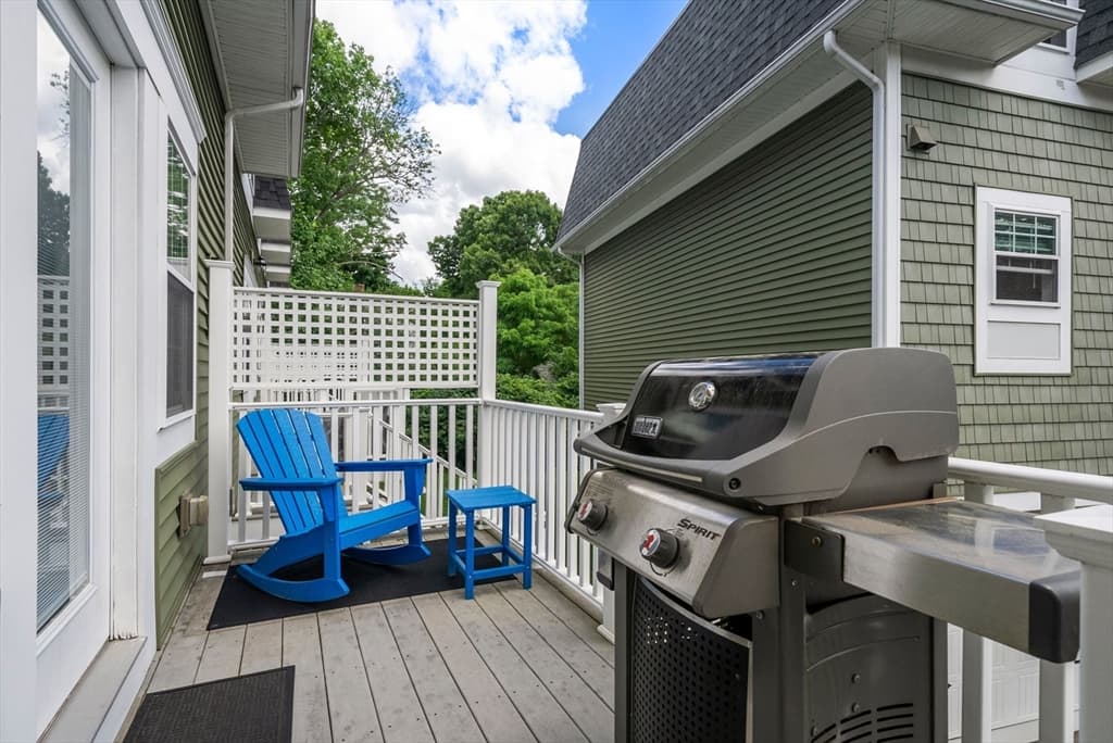 Condominium at 580 Quarry Street # 4, Quincy MA 02169, photo 27 of 39