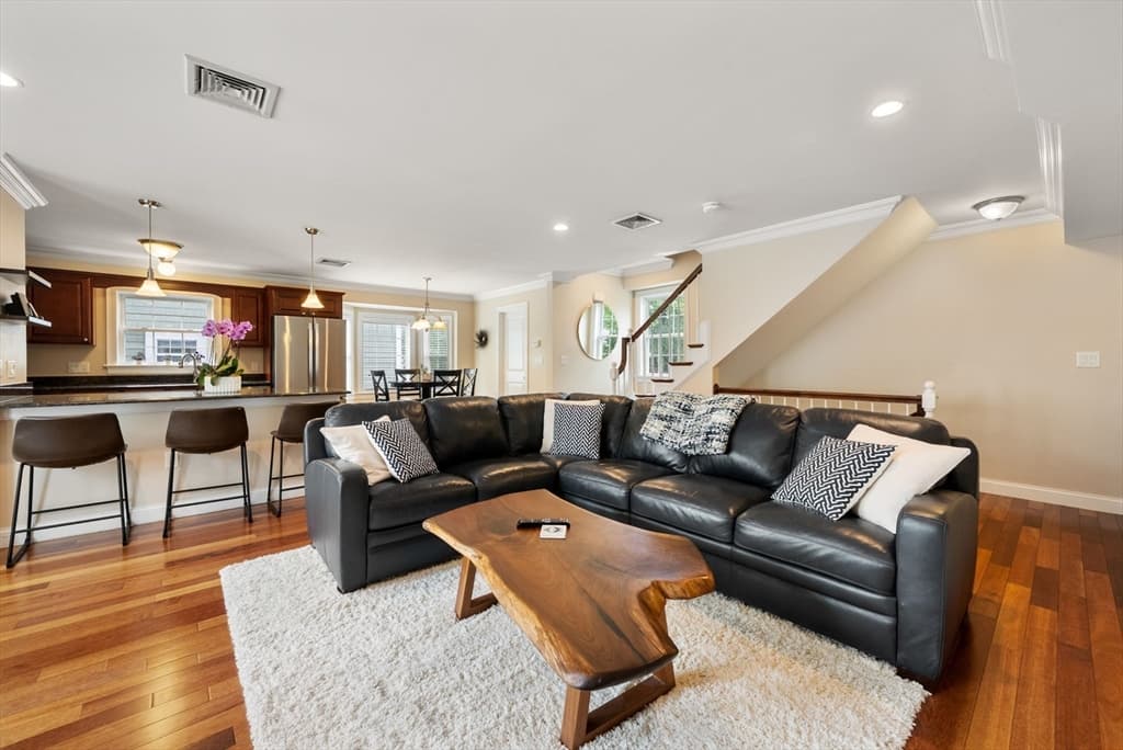 Condominium at 580 Quarry Street # 4, Quincy MA 02169, photo 13 of 39