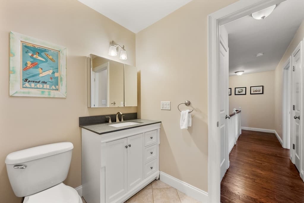 Condominium at 580 Quarry Street # 4, Quincy MA 02169, photo 25 of 39