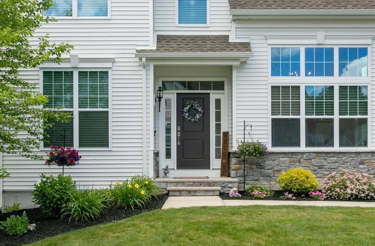 Condominium at 11 Hummingbird Way # 11, Methuen MA 01844, Methuen, photo 6 of 34