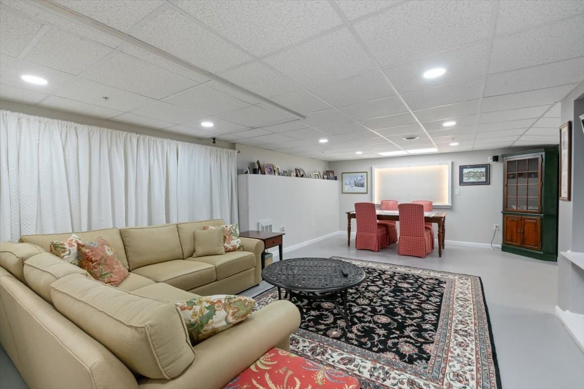 Condominium at 11 Hummingbird Way # 11, Methuen MA 01844, Methuen, photo 26 of 34