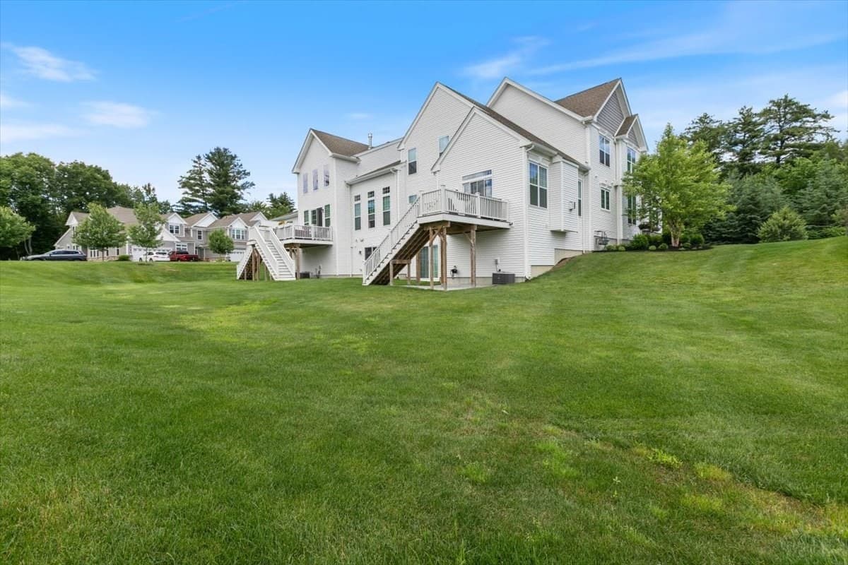 Condominium at 11 Hummingbird Way # 11, Methuen MA 01844, Methuen, photo 30 of 34