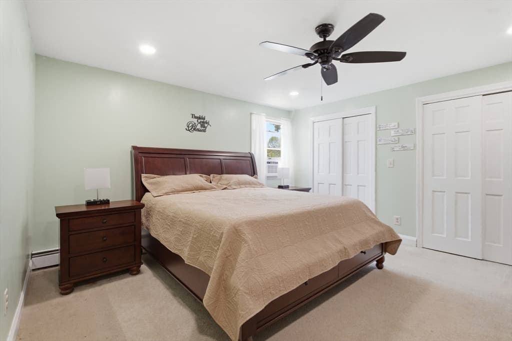 Single Family Residence at 137 Maplewood Rd, Lynn MA 01904, photo 17 of 39