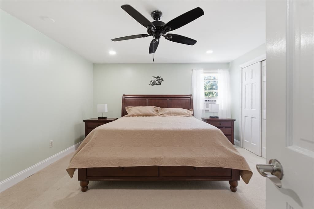 Single Family Residence at 137 Maplewood Rd, Lynn MA 01904, photo 16 of 39