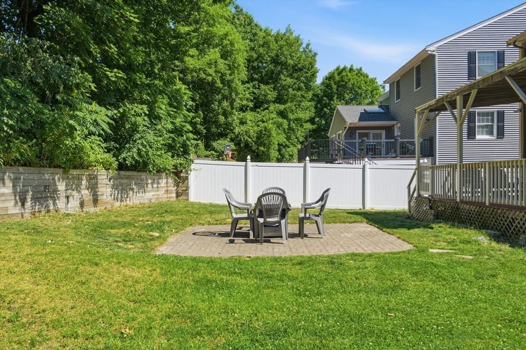 Single Family Residence at 137 Maplewood Rd, Lynn MA 01904, photo 28 of 39
