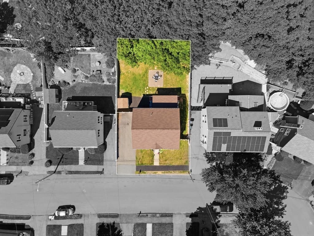 Single Family Residence at 137 Maplewood Rd, Lynn MA 01904, photo 31 of 39