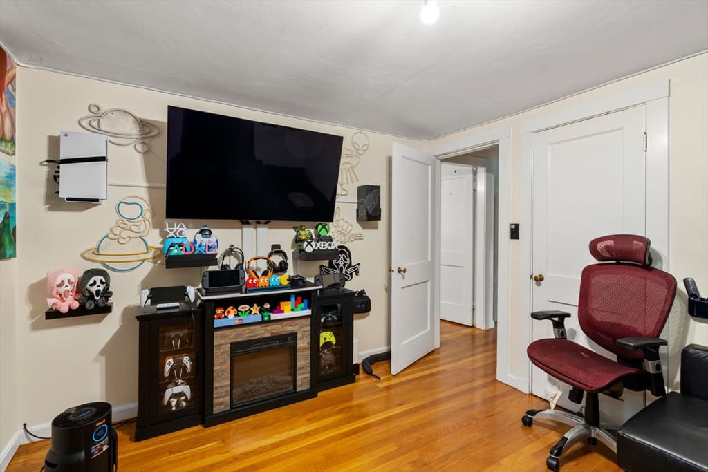 Multi Family at 55-57 York Ave, Watertown MA 02472, Watertown, photo 9 of 16
