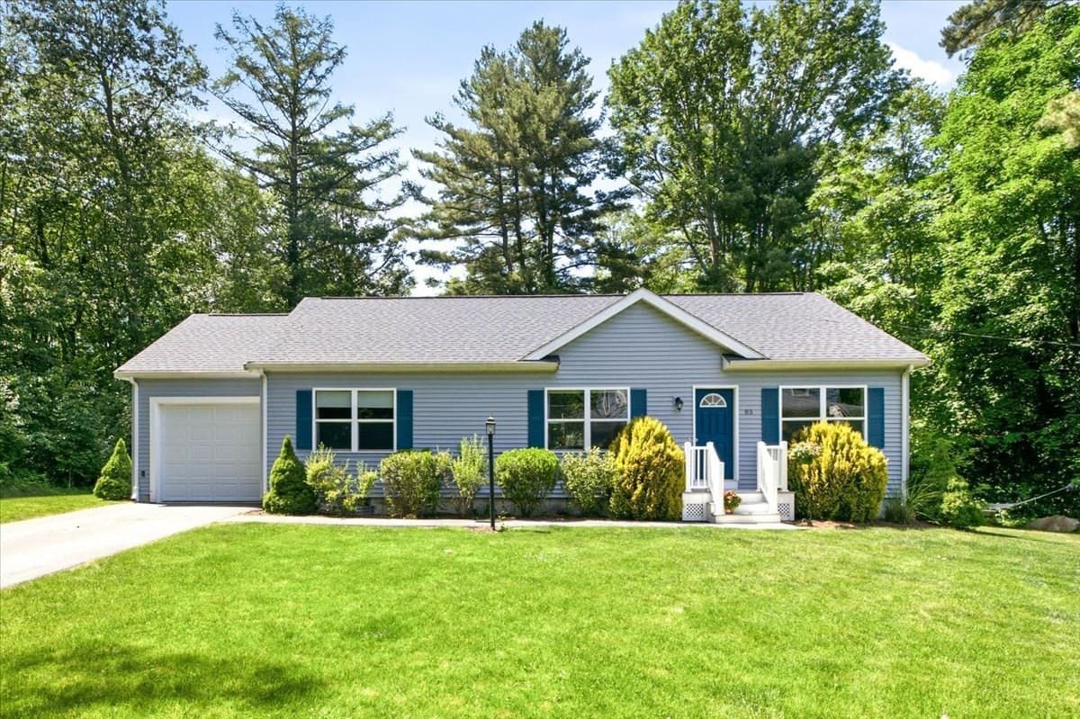85 Lewis Ave # 85, Walpole MA 02081