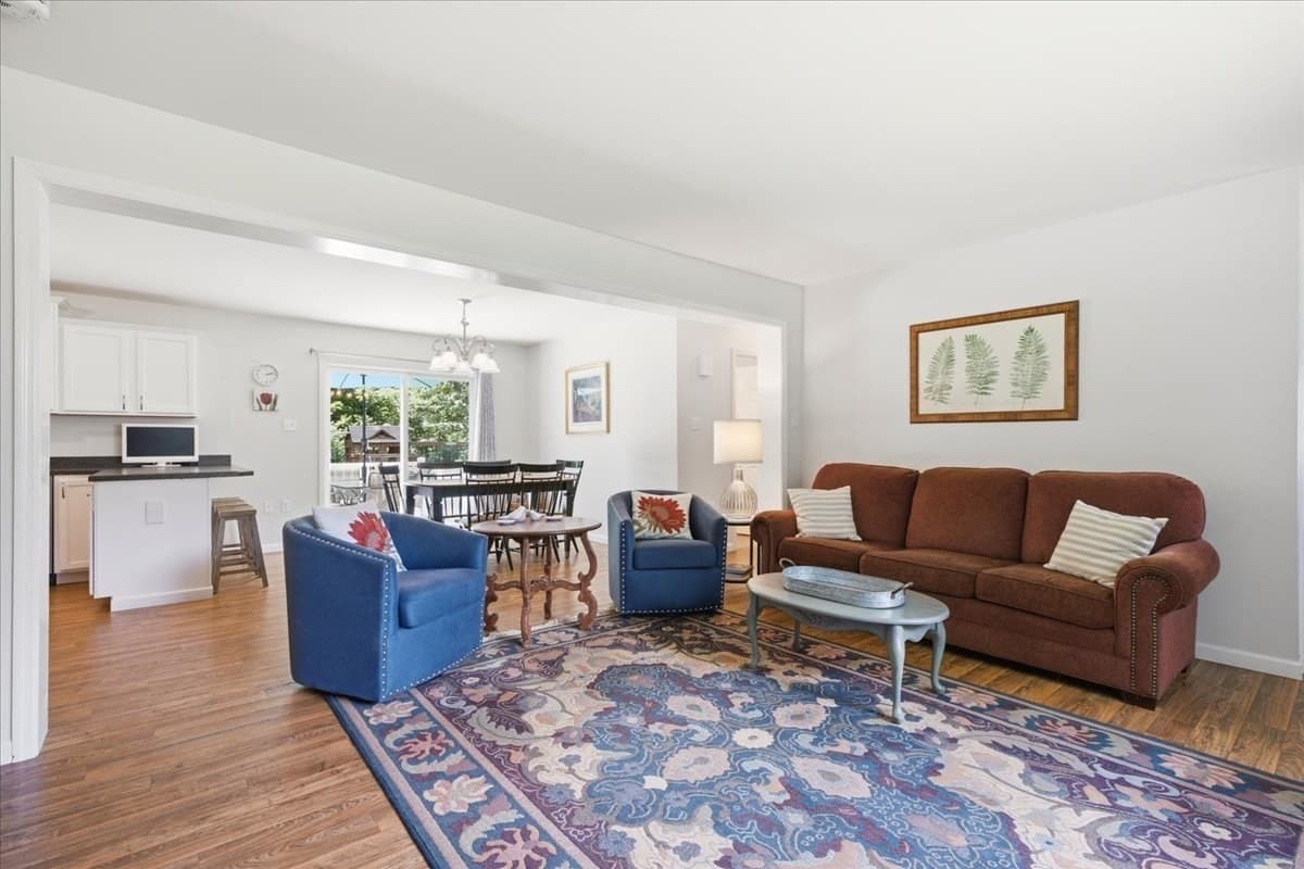 Condominium at 85 Lewis Ave # 85, Walpole MA 02081, photo 4 of 38