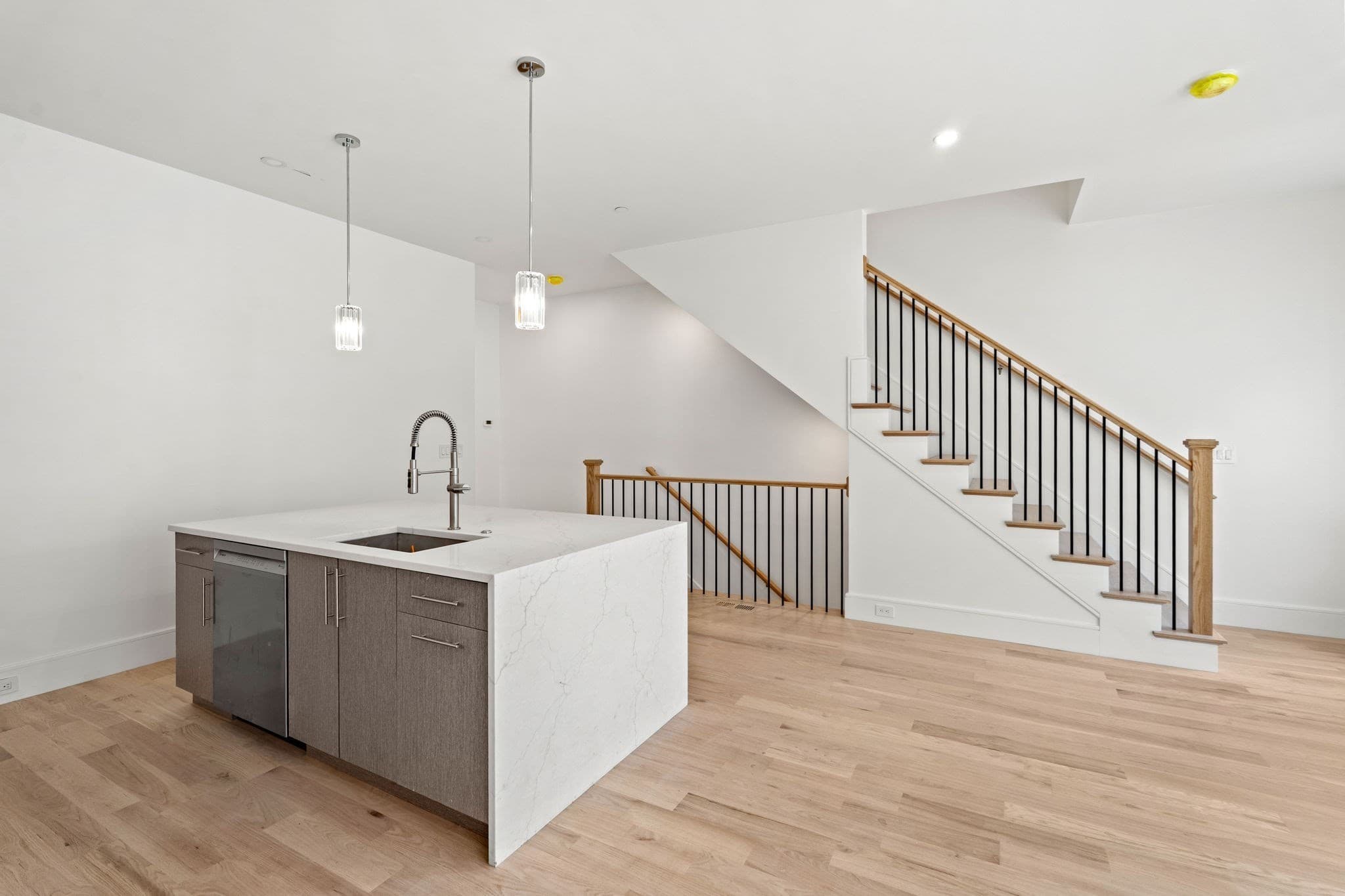 Condominium at 108 Allston Street # 2, Boston MA 02134, photo 11 of 41