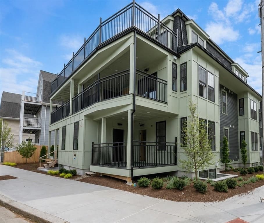 12-B Corinthian Rd # B, Somerville MA 02144