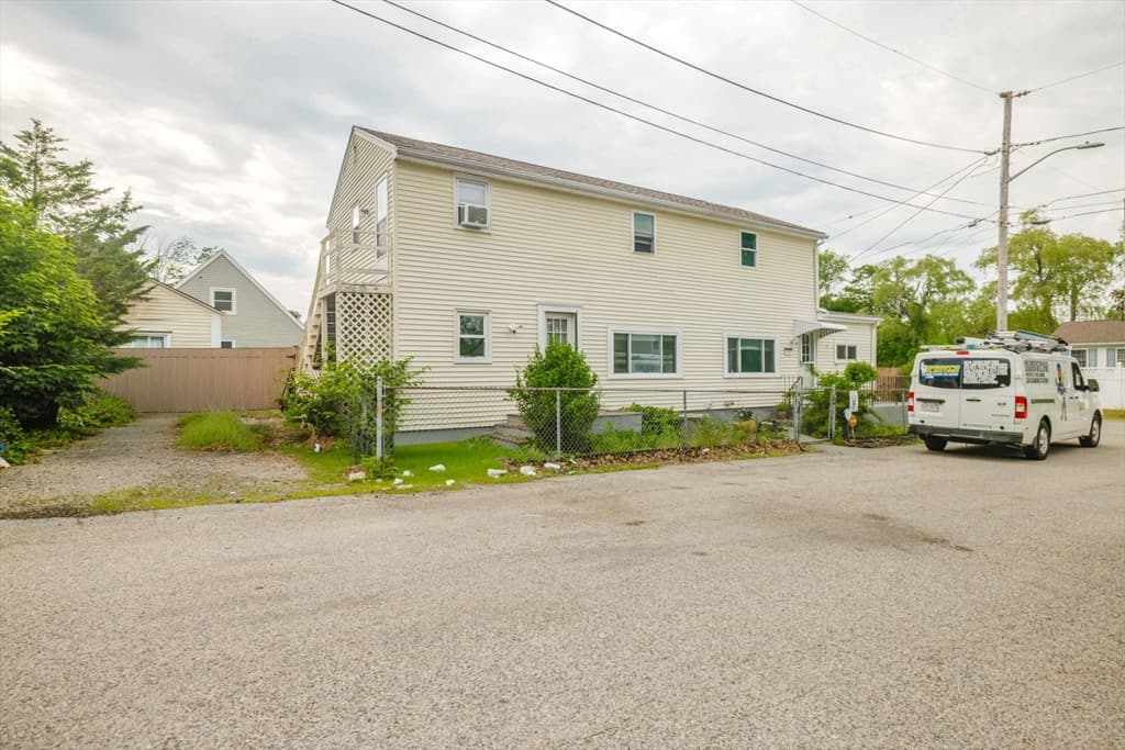 2078 Palmer St, Dighton MA 02715 photo 2