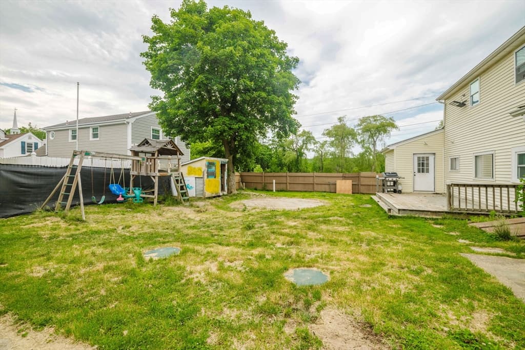 2078 Palmer St, Dighton MA 02715 photo 5
