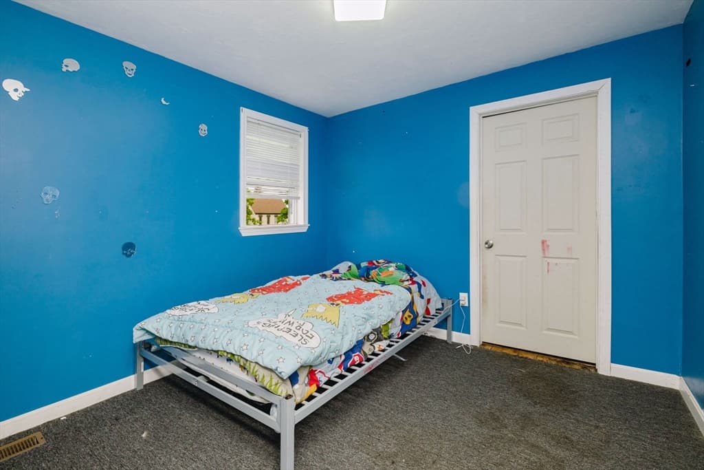 2078 Palmer St, Dighton MA 02715 photo 10