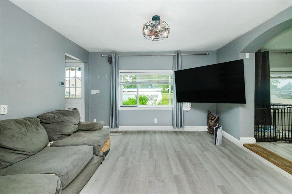 2078 Palmer St, Dighton MA 02715 photo 21
