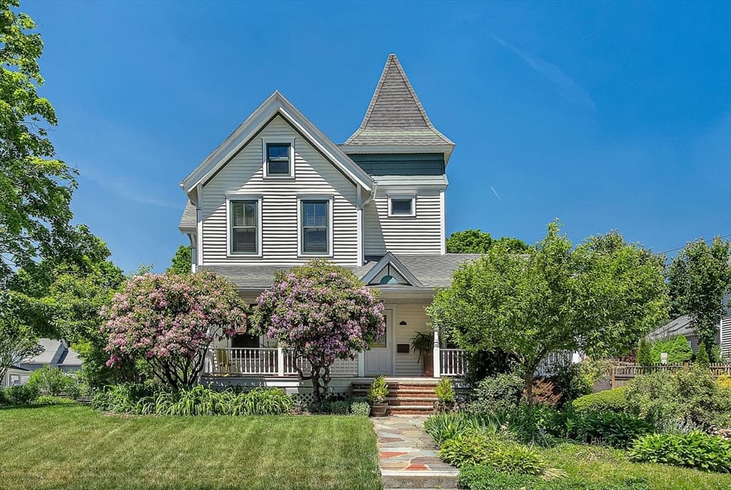94 Pleasant Street, Mansfield MA 02048