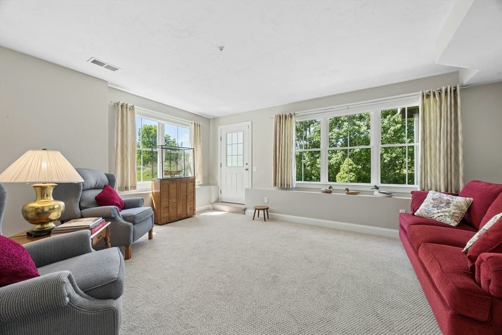 Condominium at 14 Lydias Way # 14, Northborough MA 01532, photo 31 of 42