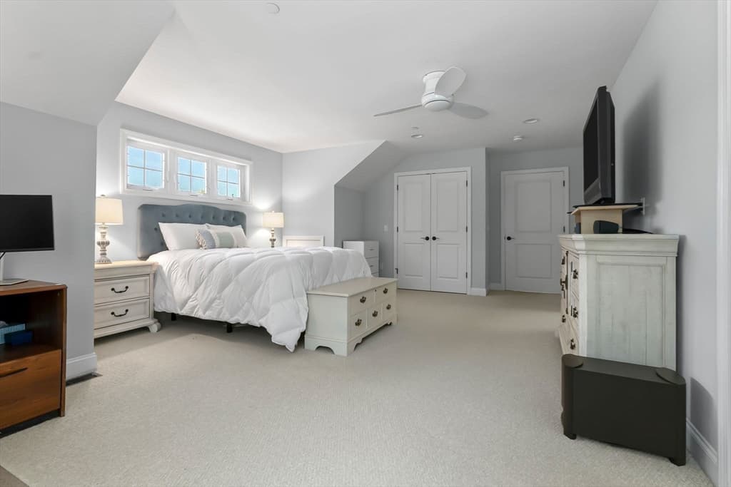 Condominium at 1 Back Nine Drive # 1, Haverhill MA 01832, photo 16 of 23