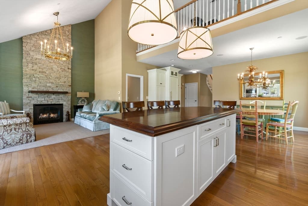 Condominium at 1 Back Nine Drive # 1, Haverhill MA 01832, photo 3 of 23