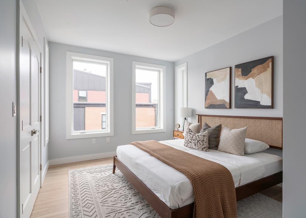 Condominium at 181 Maverick Street PH, Boston MA 02128, photo 13 of 17
