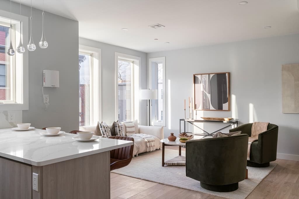 Condominium at 181 Maverick Street PH, Boston MA 02128, photo 4 of 17