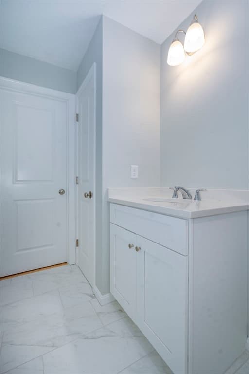 Condominium at 719 S. Franklin Street # 3, Holbrook MA 02343, photo 16 of 27