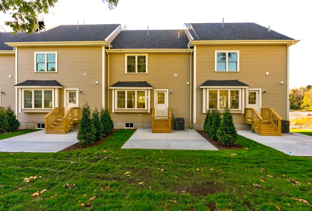 Condominium at 719 S. Franklin Street # 3, Holbrook MA 02343, photo 26 of 27