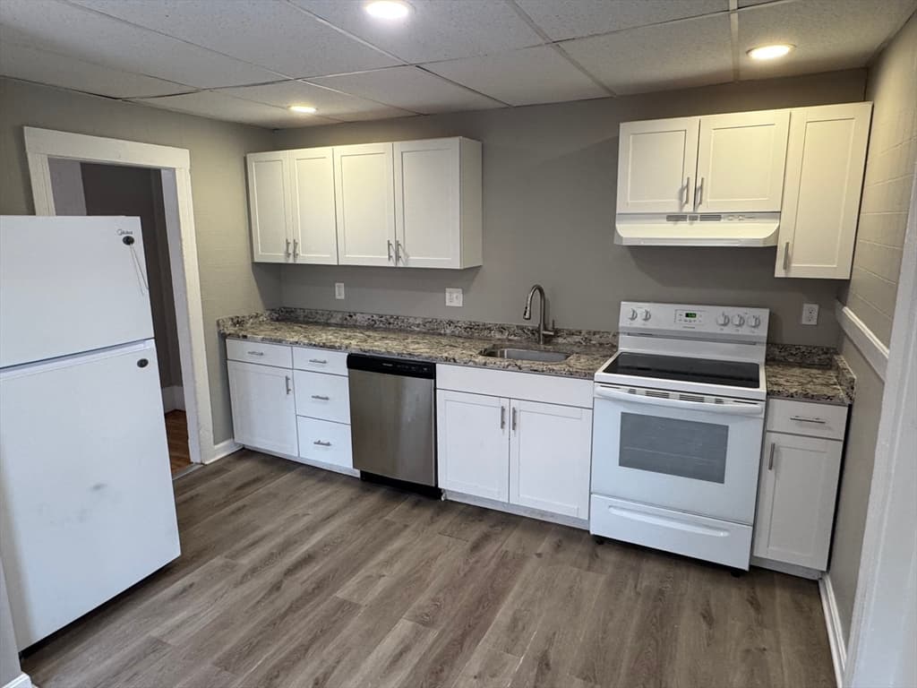 135 Lafayette Sq, Haverhill MA 01832 photo 13