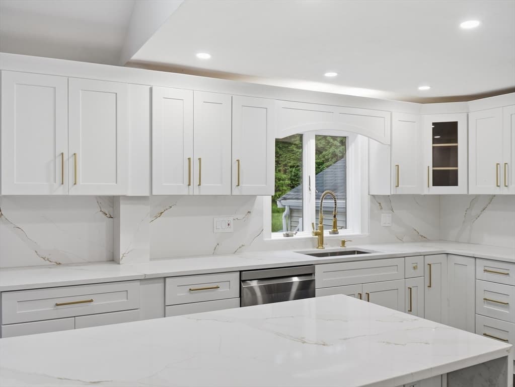 1126 Plymouth St, East Bridgewater MA 02333 photo 7