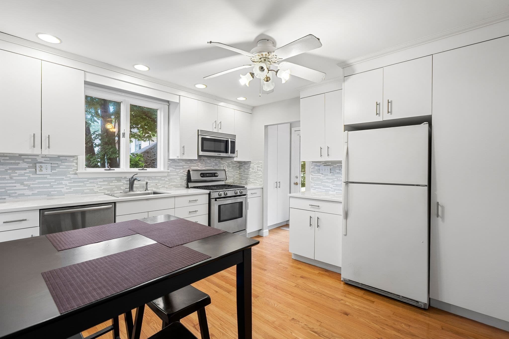 2 Family - 2 Units Up/Down at 49-51 Harding Avenue, Belmont MA 02478, Belmont, photo 10 of 38