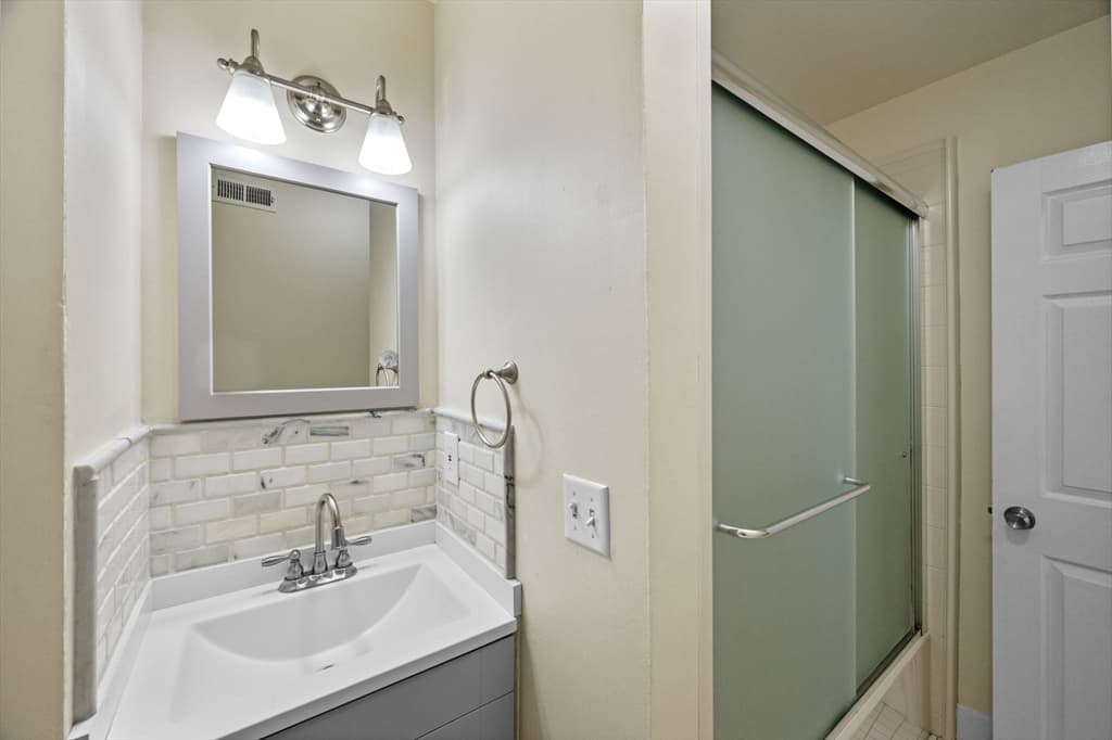 Condominium at 101-103 Wachusett St # 1, Boston MA 02130, photo 22 of 37