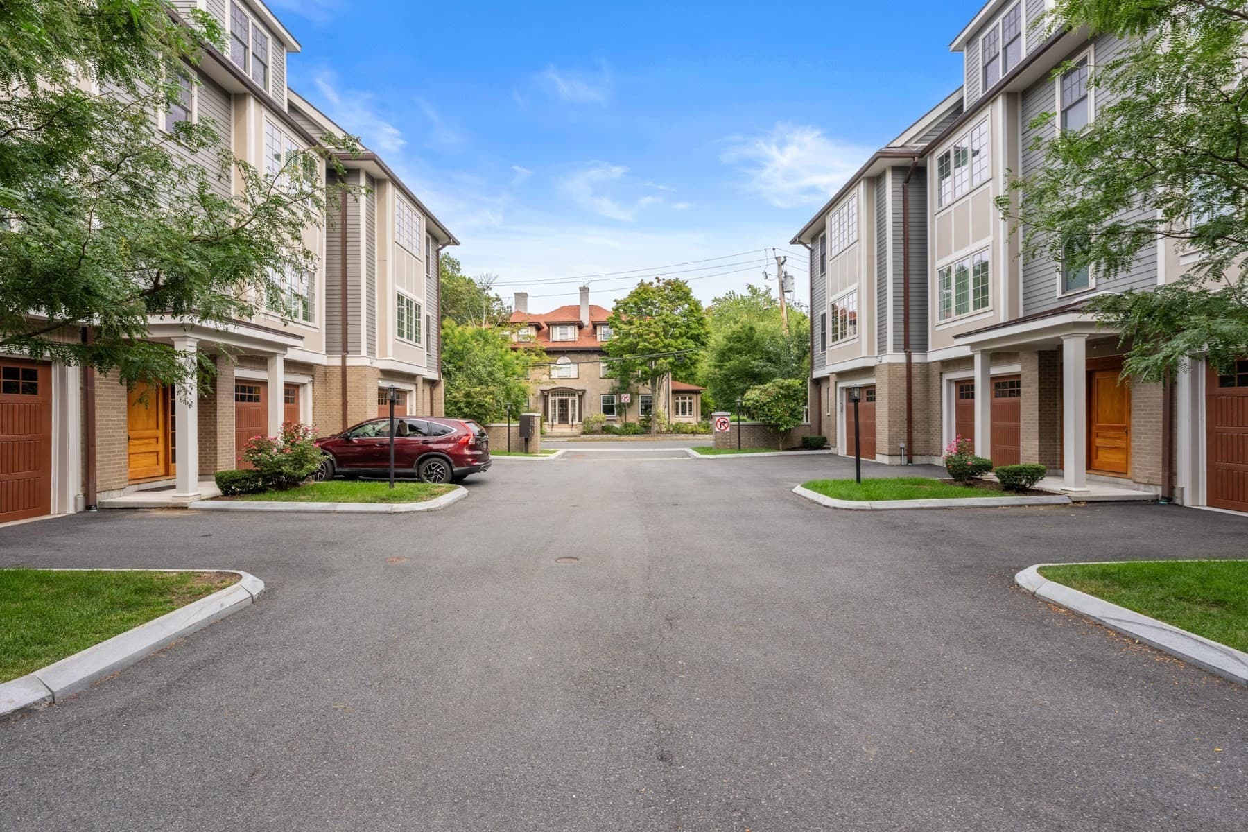 Single Family Residence at 21 Crowninshield Rd # 21, Brookline MA 02446, photo 32 of 34