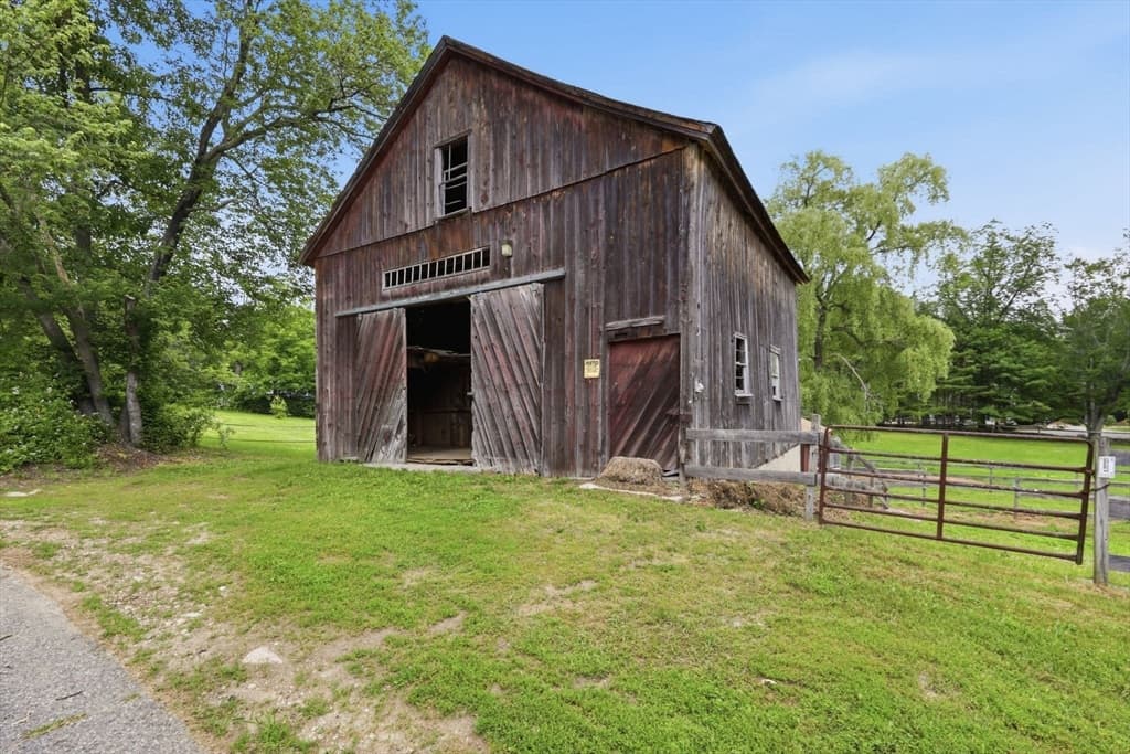 11 James Rd, Upton MA 01568 photo 34