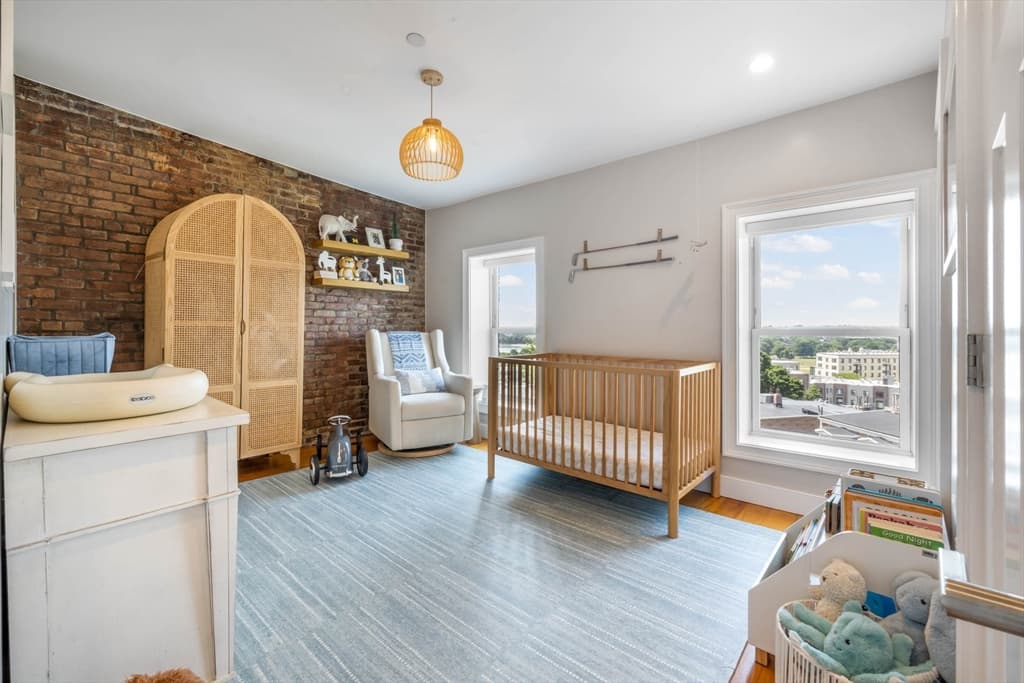 Condominium at 40 Thomas Park # 2, Boston MA 02127, Boston, photo 18 of 34
